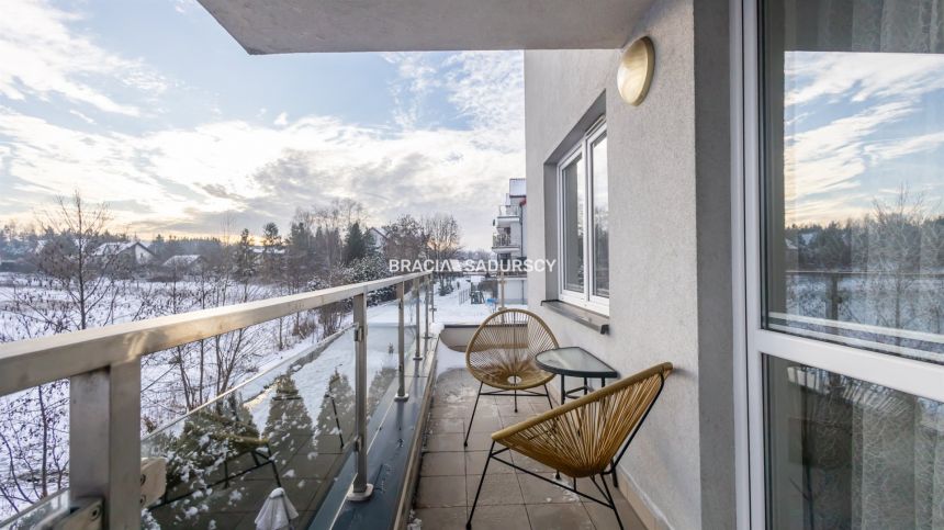 3 pok z dużym balkonem ul. Dębskiego. miniaturka 16