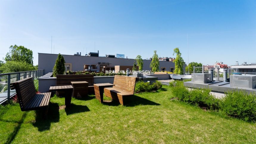 2 pok 40m2 z balkonem i tarasem na dachu budynku miniaturka 11