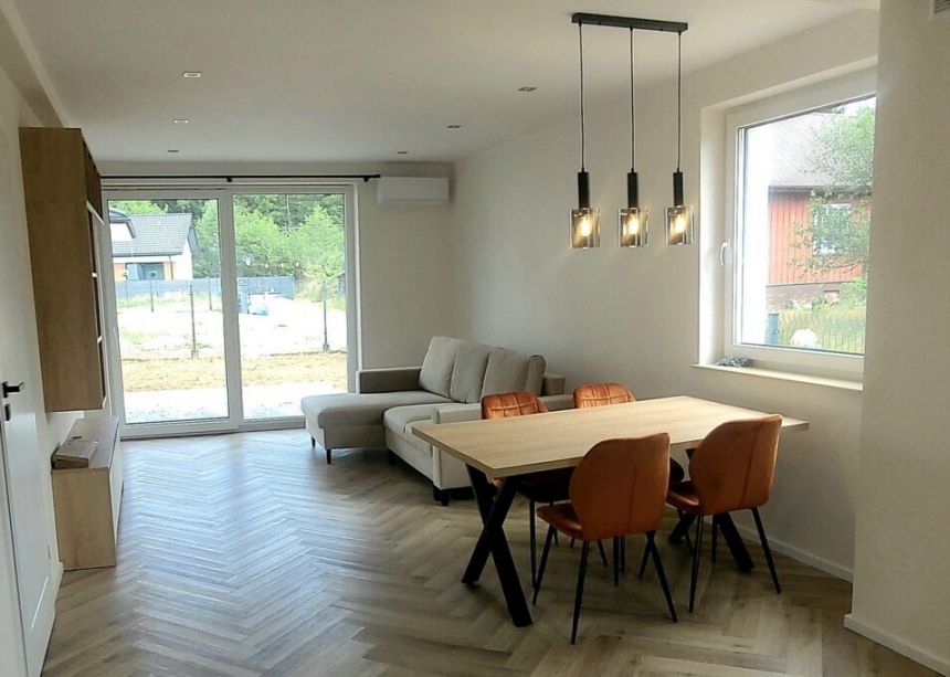 Na sprzedaż przestronny apartament z ogródkiem miniaturka 2