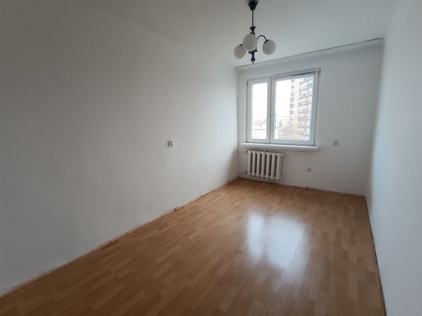 2 pokoje, widna kuchnia, II piętro, balkon ul.Hoża miniaturka 4