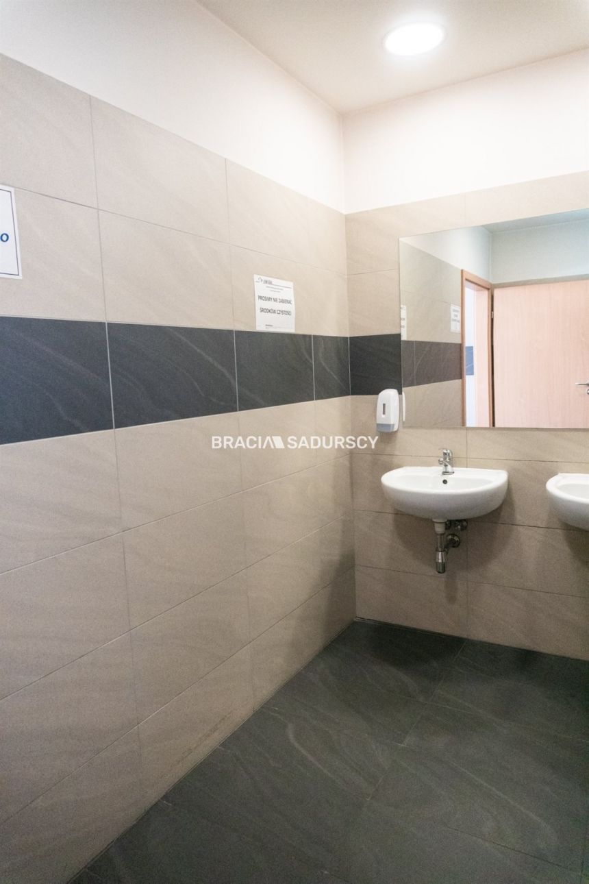 Armii Krajowej - urządzony lokal, pow. 50  m2 miniaturka 19
