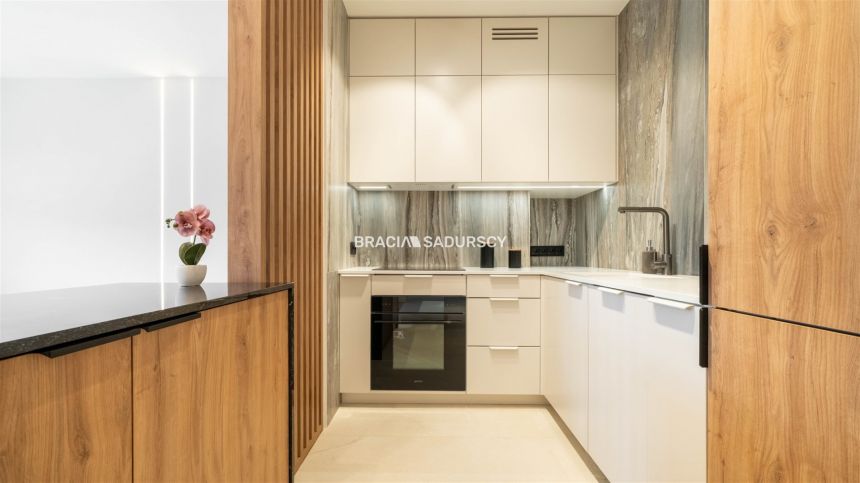 Wola Justowska apartament z miejscem postojowym miniaturka 4