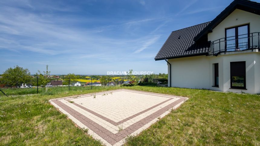 Przestronny dom z potencjałem /6-pok/13 ar/Trąbki miniaturka 31