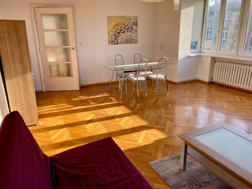 Narutowicza, przestrzeń i panorama Łodzi za oknem miniaturka 5