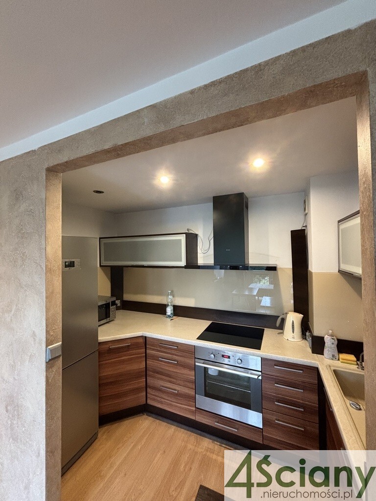 Trzypokojowe mieszkanie w centrum miniaturka 3