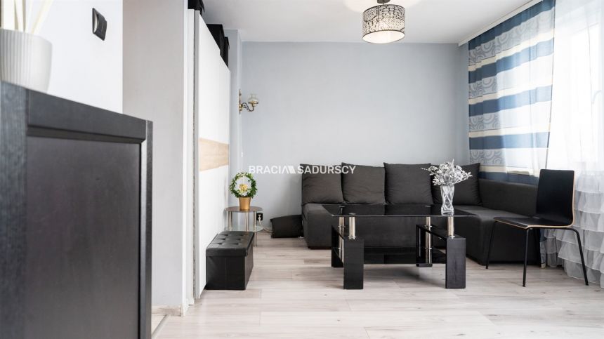 Cisza, widok, balkon,tramwaj - kawalerka miniaturka 10