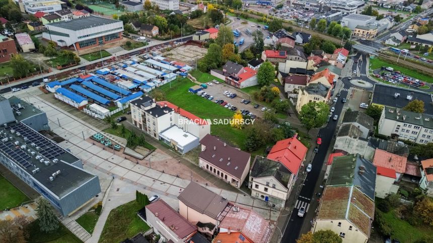 Usługowo-mieszkalny w centrum z własnym parkingiem miniaturka 35