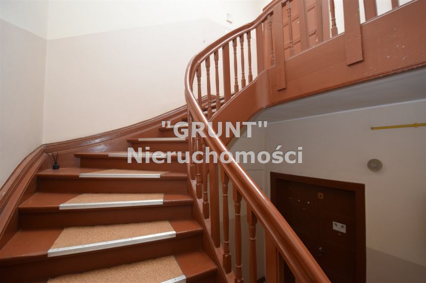 Przestronne mieszkanie na ul. Śródmiejskiej miniaturka 17