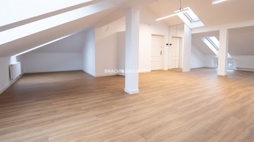 os. oficerskie, 250m2, wysoki standard - zdjęcie 1