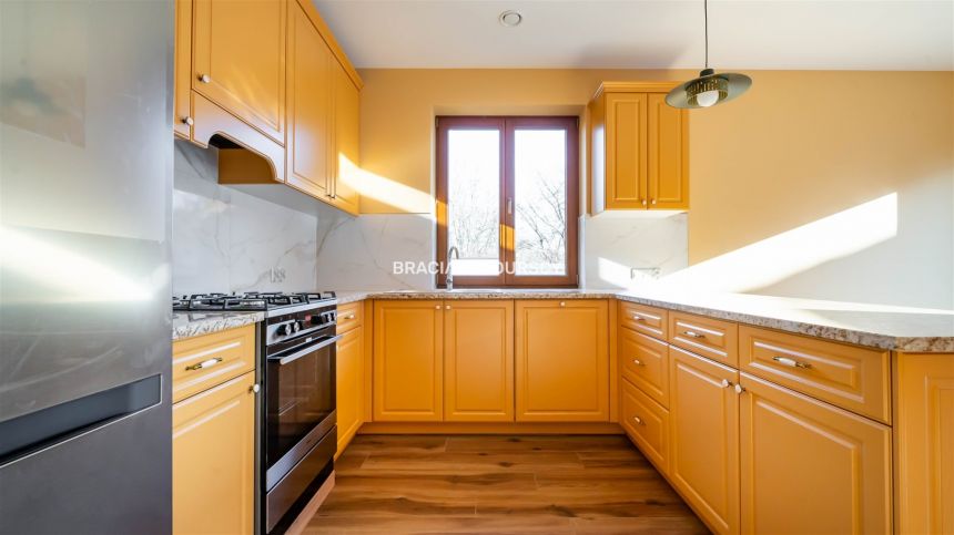 Wysoki Standard, 220 m2, 4,5 arowa dzaiłka, NOWY miniaturka 16