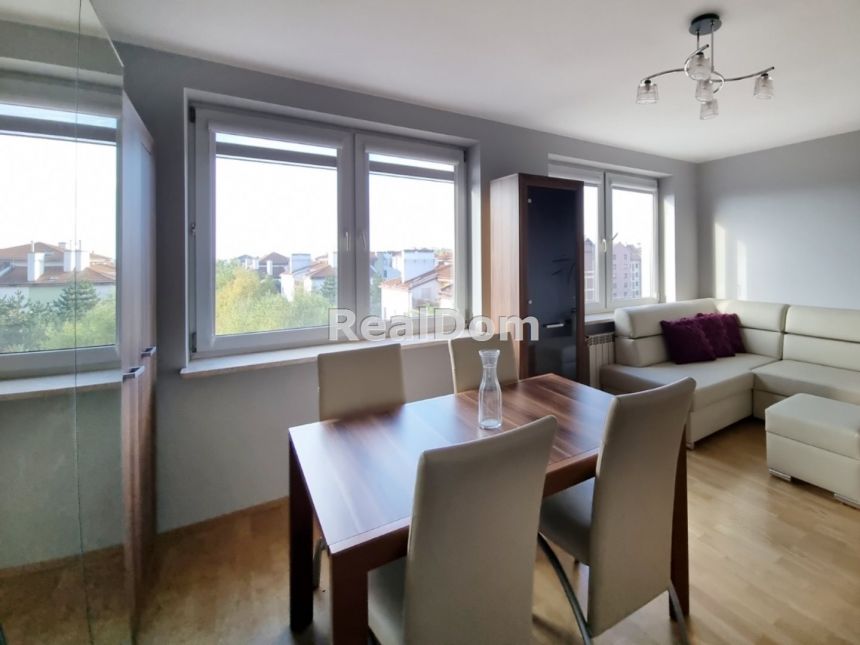 3 sypialnie, balkon, kuchnia z jadalnią 0% miniaturka 3