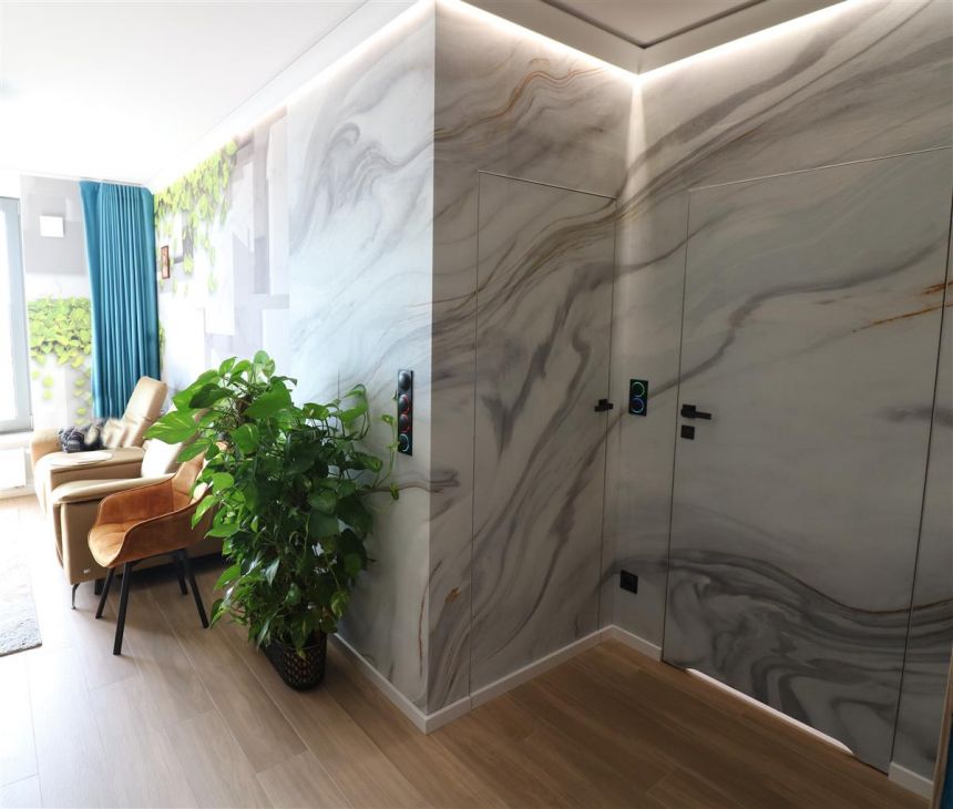 Wygodny apartament z widokiem na panoramę Gdyni miniaturka 10
