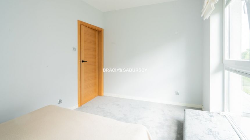 Nowoczesny apartament z tarasem w sercu Zabłocia miniaturka 4