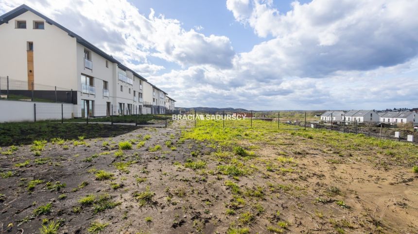 Skotniki -nowe osiedle domów w wysokim standardzie miniaturka 11