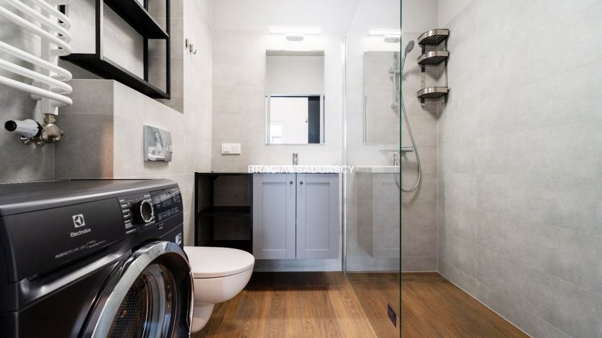 fajne 2 pokojowe na Zabłociu miniaturka 8