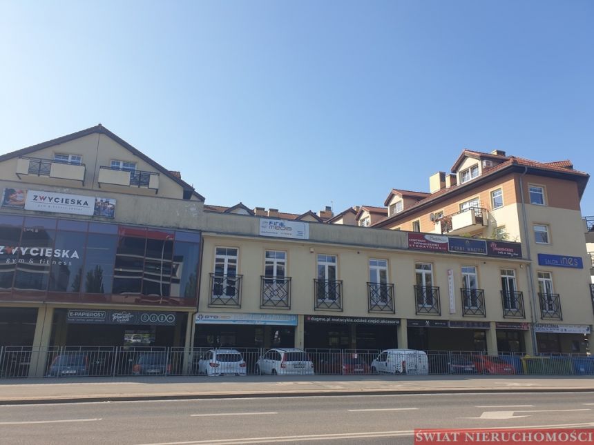 ZWYCIĘSKA - LOKAL 151 M2 - zdjęcie 1