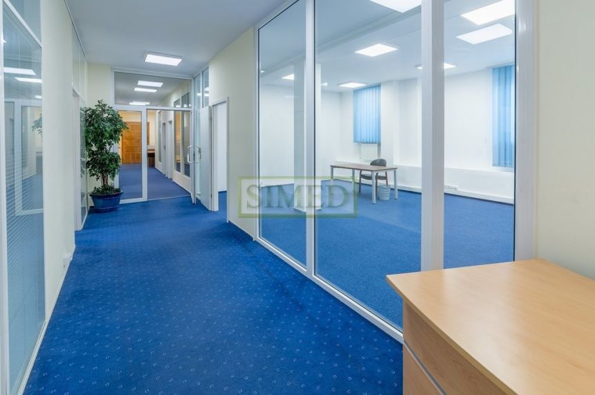 Parter, parking, dostęp 24h ,ochrona,cisza miniaturka 9