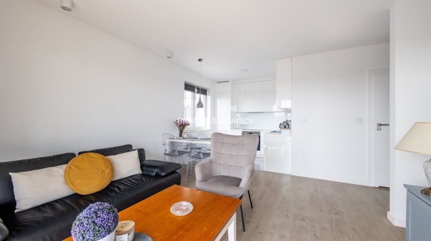 Al. 29 listopada | 2 pok. | duży balkon | nowe miniaturka 2