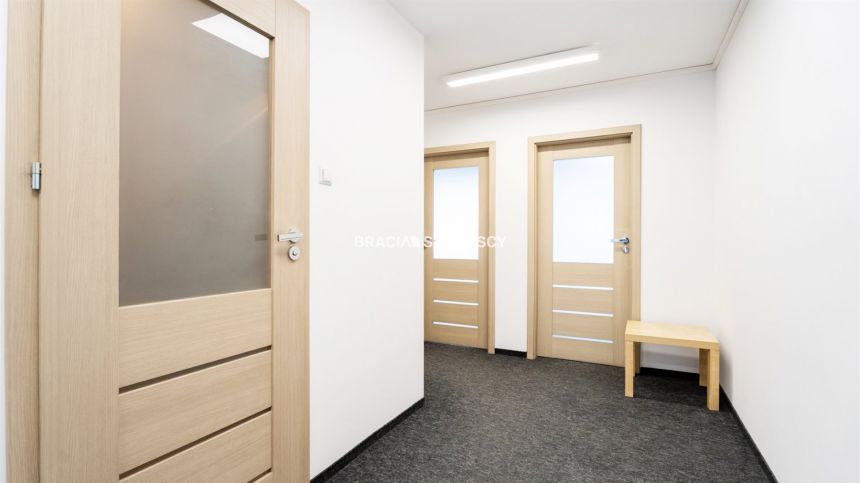 Lokal biurowy 400 m² na wynajem | Białoprądnicka miniaturka 24