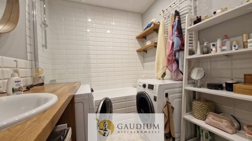 Duże, nowoczesne mieszkanie nad Wisłą, 66,38 m² miniaturka 12