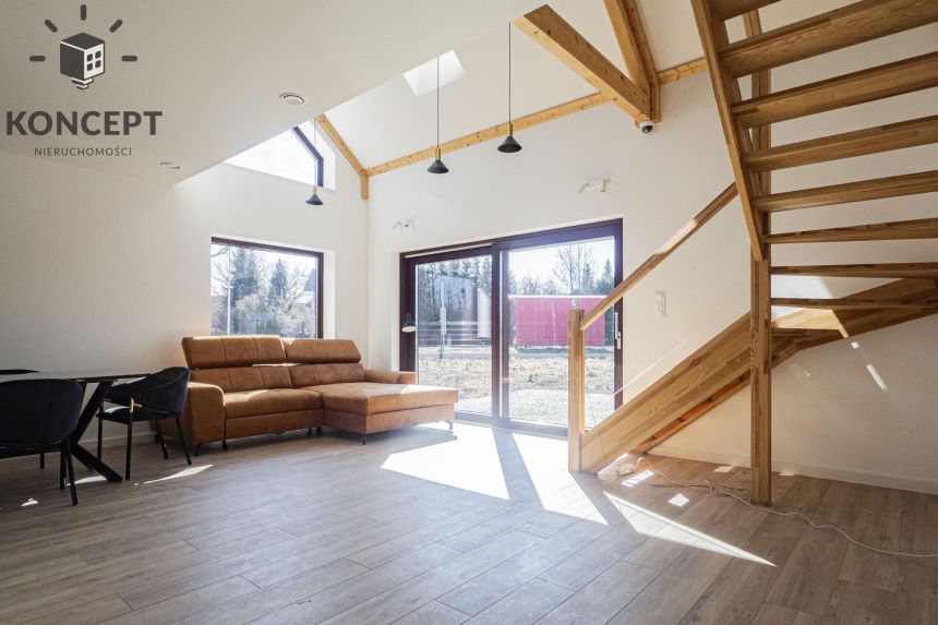 Nowy wolnostojący dom KRZEPTÓW - duża działka! - zdjęcie 1