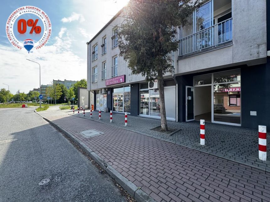 Lokal usługowo-biurowy w centrum Nowego Dworu Maz - zdjęcie 1