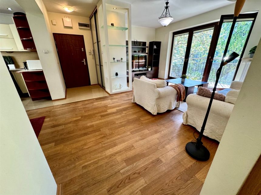 Nowoczesny, wygodny apartament z garażem w Centrum miniaturka 16