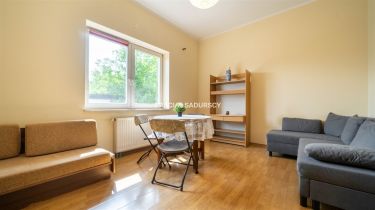 Salon z oddzielną kuchnią, Krowodrza