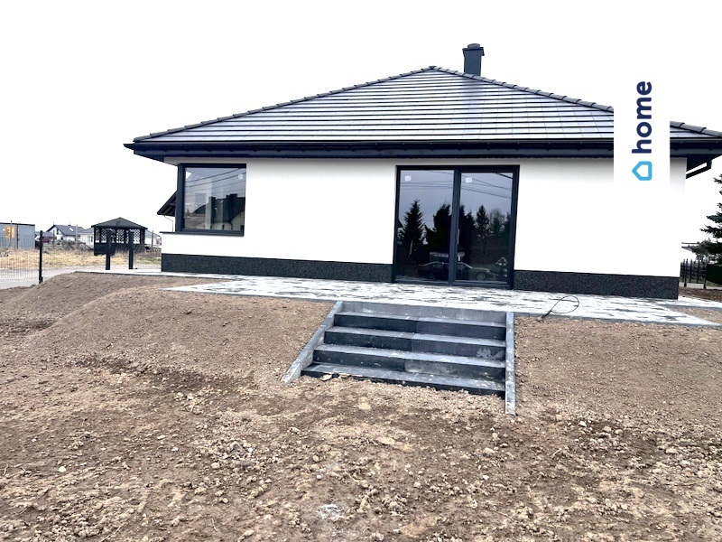 Dom wolnostojący - garaż oraz wiata. duża działka miniaturka 7
