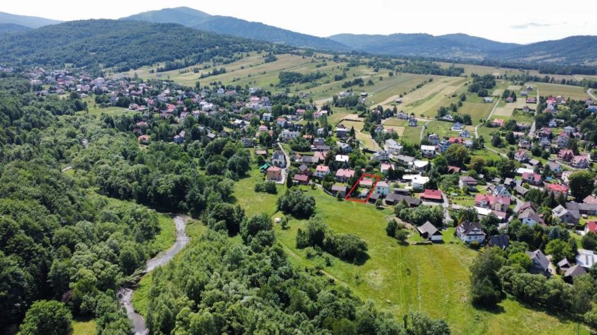 FILM / Z dala od drogi! Przy rzece! Widok na góry! - zdjęcie 1