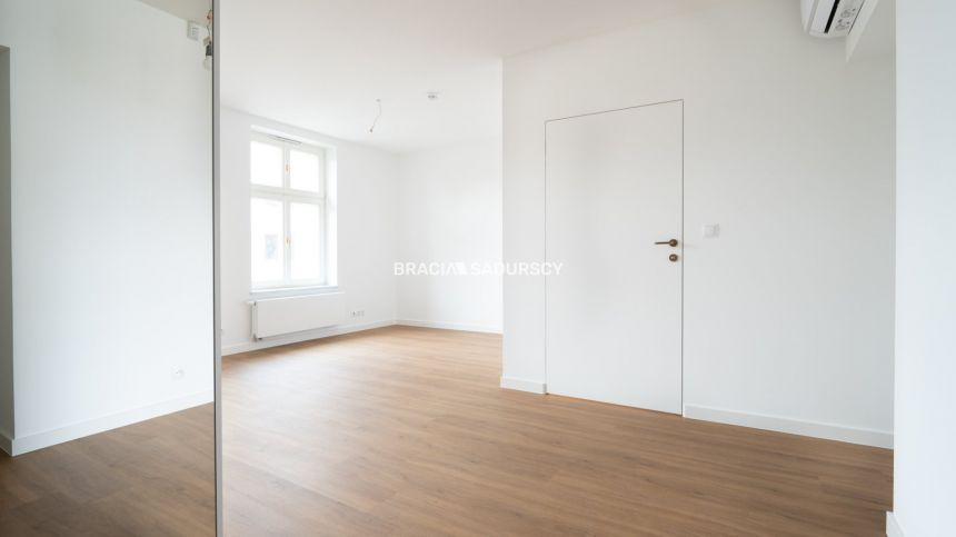 os. oficerskie, 250m2, wysoki standard miniaturka 15
