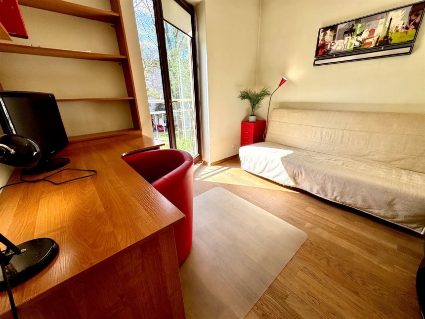 Nowoczesny, wygodny apartament z garażem w Centrum miniaturka 9