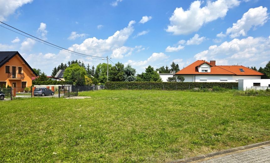 Uniwersalny dom w dobrej lokalizacji. miniaturka 3