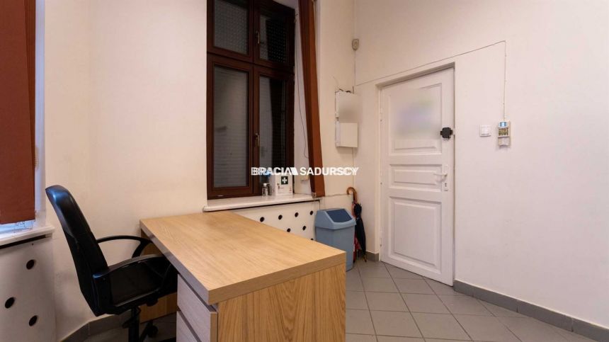 Lokal - ul. Floriańska - w oficynie kamienicy. miniaturka 2