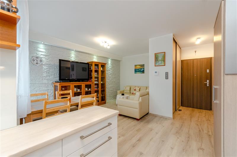 Posiadamy na sprzedaż apartament 2 pokojowy o pow. miniaturka 2