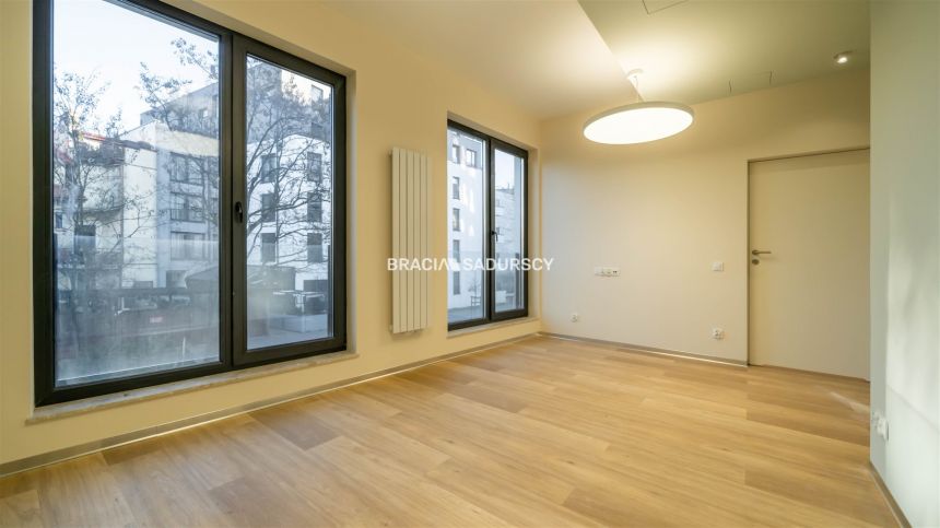 Lokal wykończony/ 108m2/ świetna lokalizacja miniaturka 6