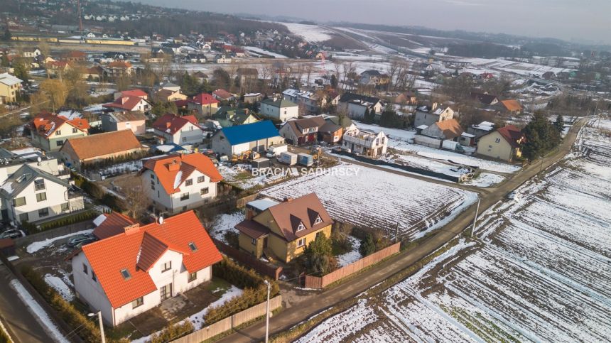 Dom wolnostojący w Zielonkach, duża działka miniaturka 13