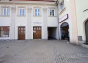 3 pokoje w wyremontowanej kamienicy na Rynku miniaturka 12