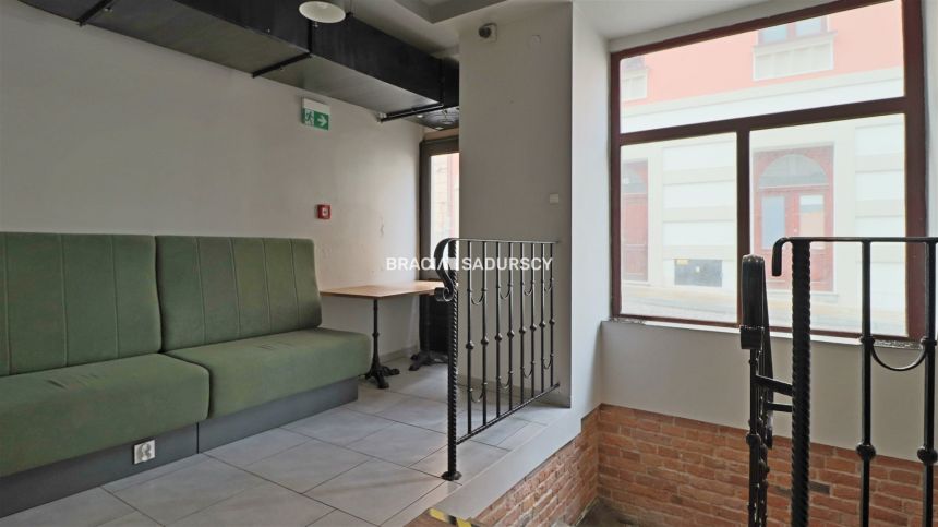 Tarnów, 7 317 zł, 267.99 m2, do adaptacji miniaturka 24