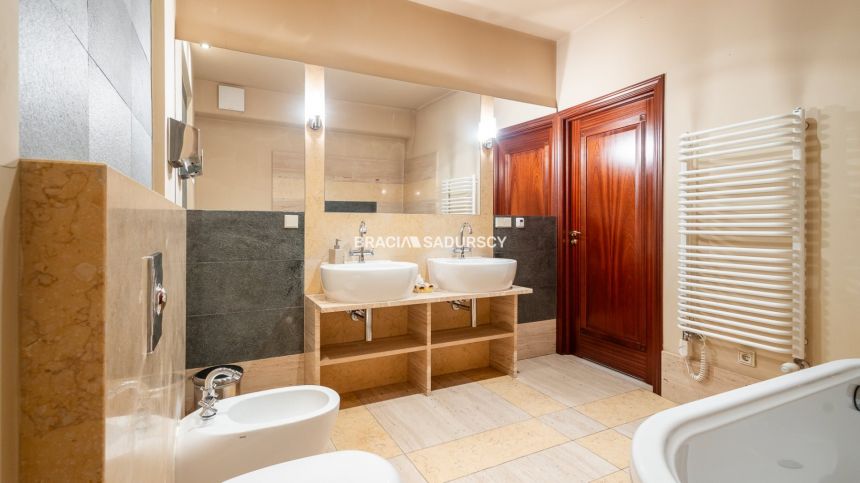 Kraków Stare Miasto, 11 420 zł, 169.1 m2, 3 pokoje miniaturka 10