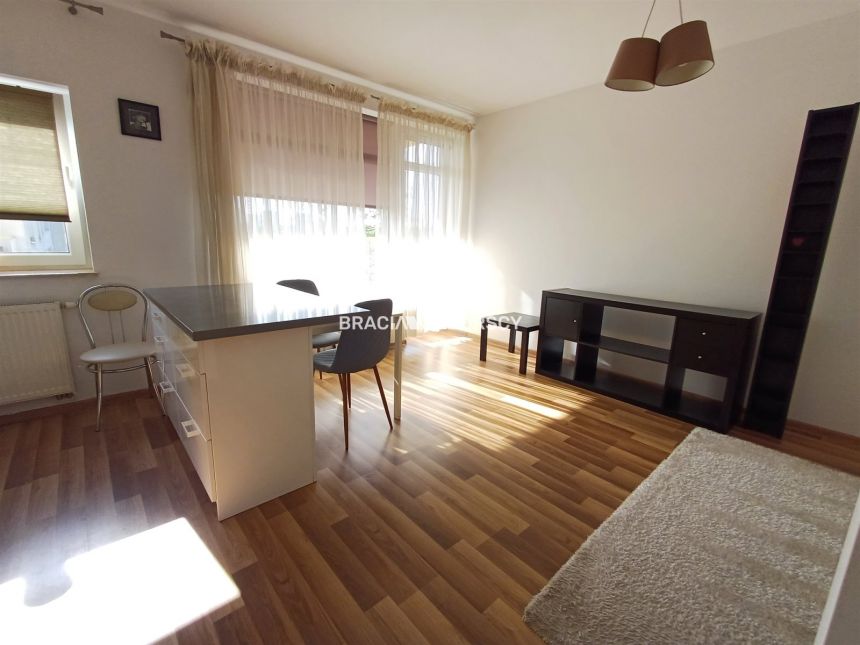2 Pokoje ul. reduta wolne od już miniaturka 4