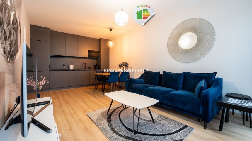 3-pok przy Kalwaryjskiej/budynek z 2020/garaż - zdjęcie 1