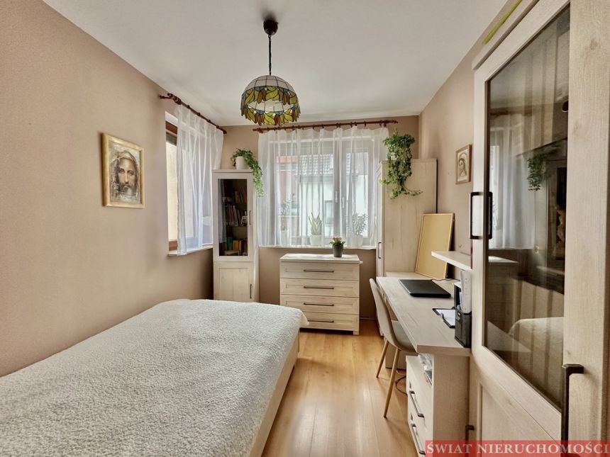 Balkon (10 mkw), łazienka z oknem (7 mkw), garaż miniaturka 3