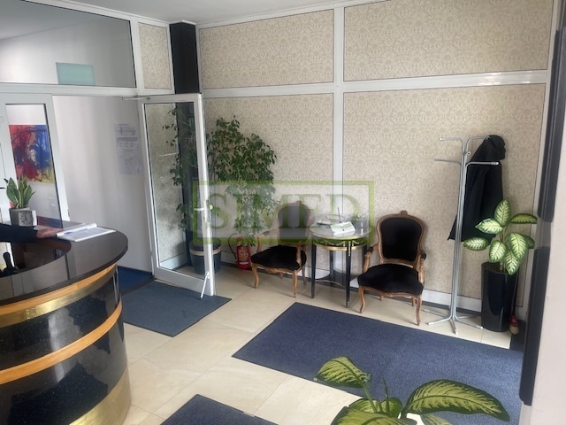 Biurowiec,parking, dostęp24,ochrona,światłowód miniaturka 7