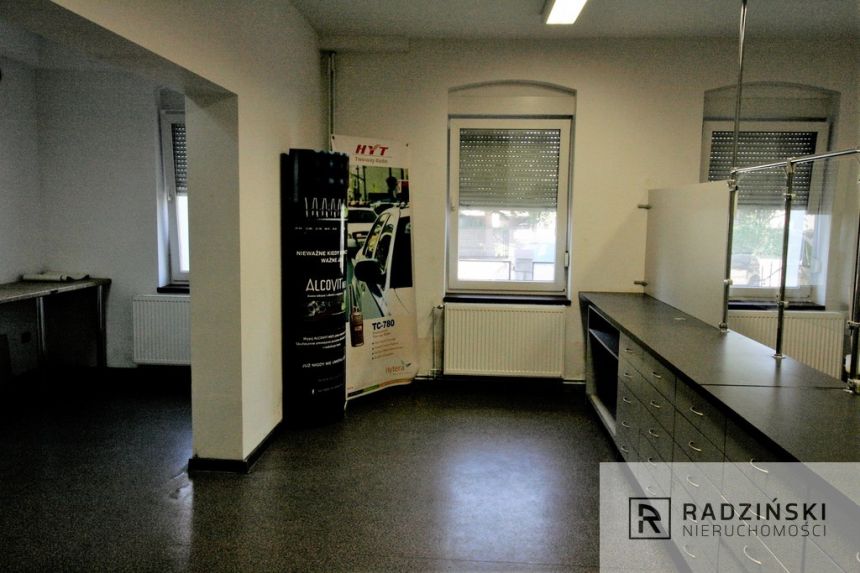 Lokale użytkowe na parterze kamienicy w Deszcznie miniaturka 8