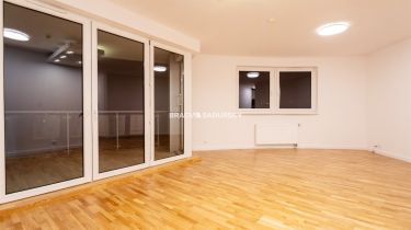 Kawalerka w apartamentowcu - ul. Dytmara