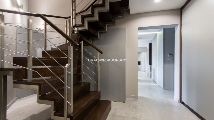 Dwupoziomowy ekskluzywny apartament blisko centrum miniaturka 18