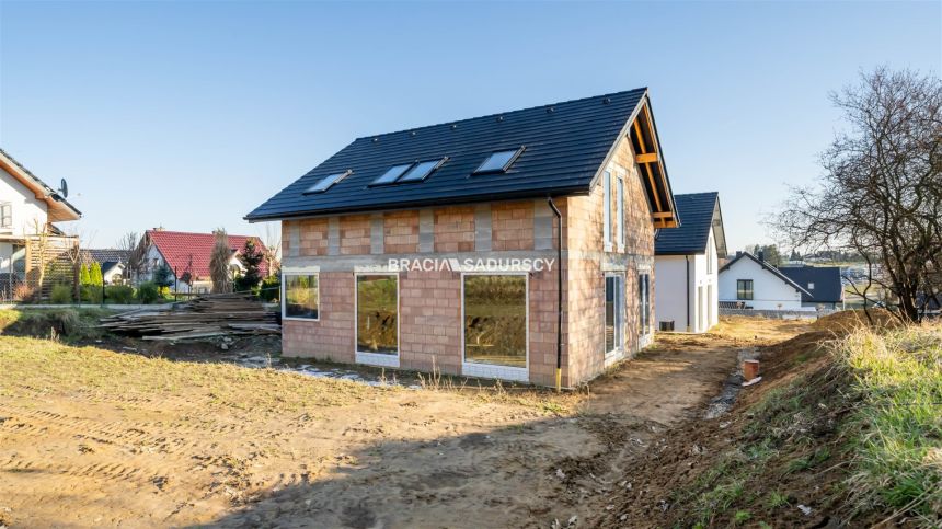 Dom stan surowy zamknięty, Libertów - zdjęcie 1