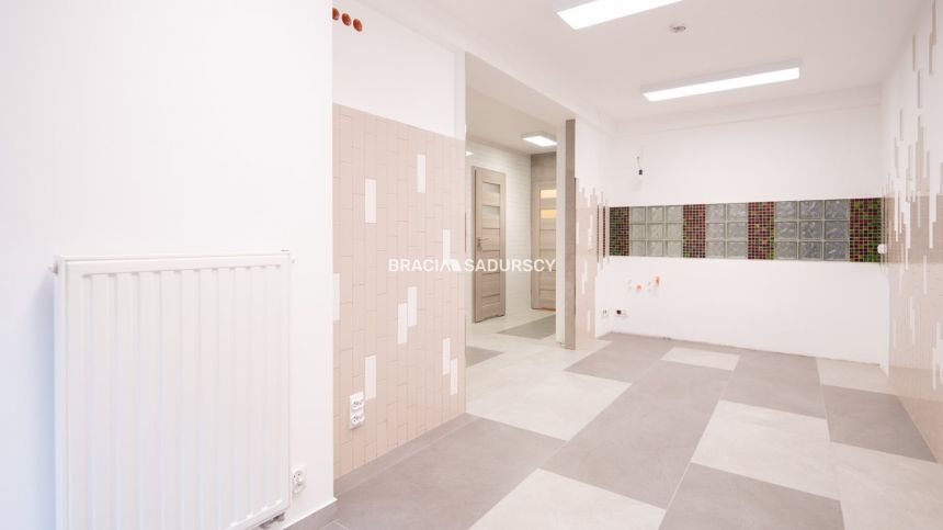 Nowoczesny lokal na wynajem, 135m2 ul. Pod Fortem miniaturka 2