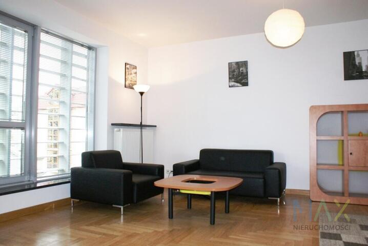 Przestronne studio w Centrum w nowym budynku miniaturka 3